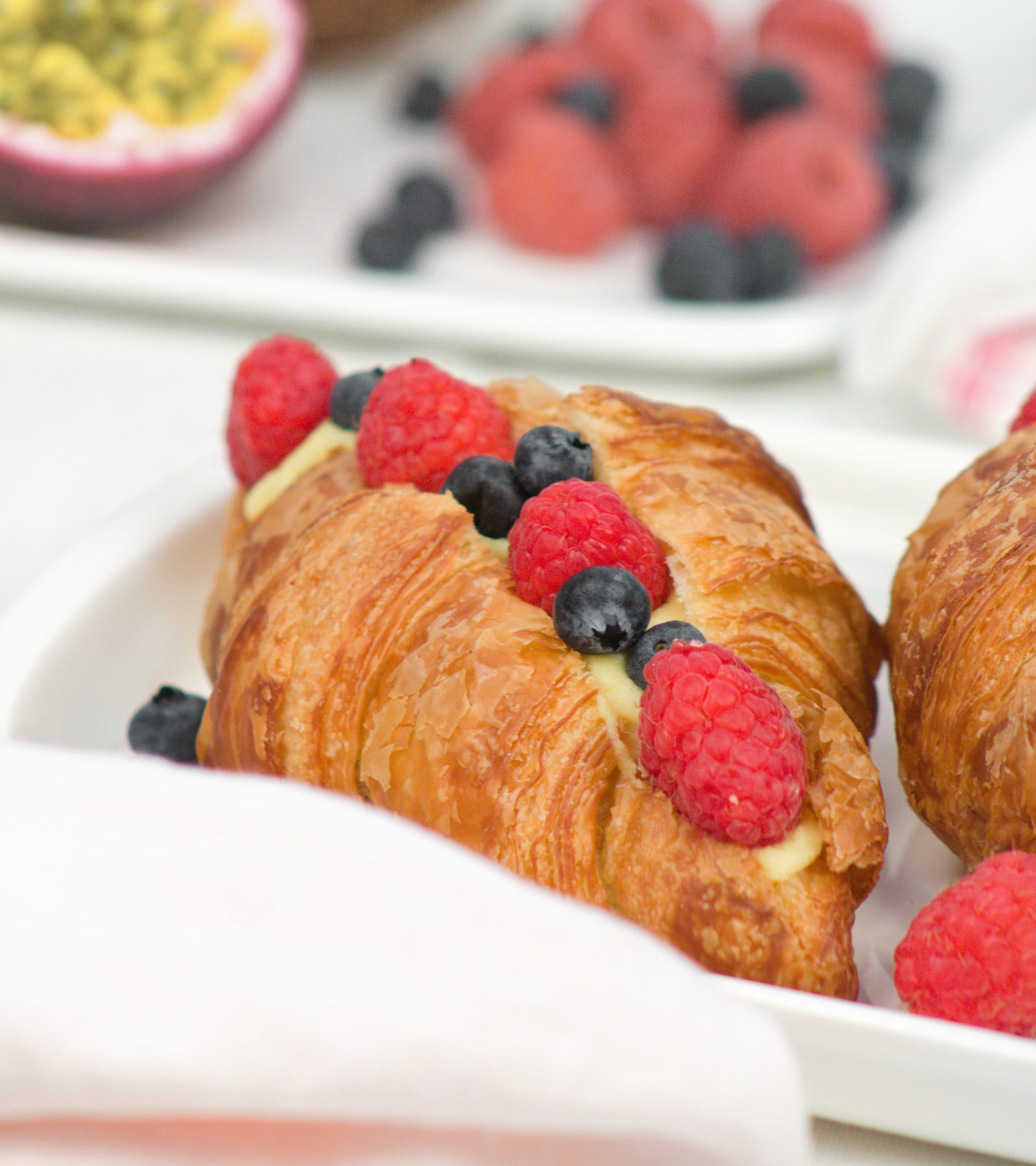 Croissant coco passion fruité